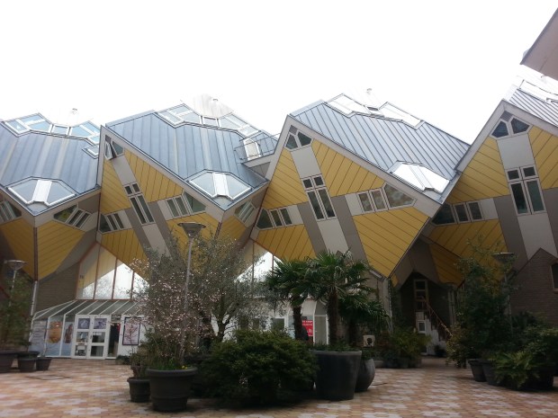 maison cube Rotterdam
